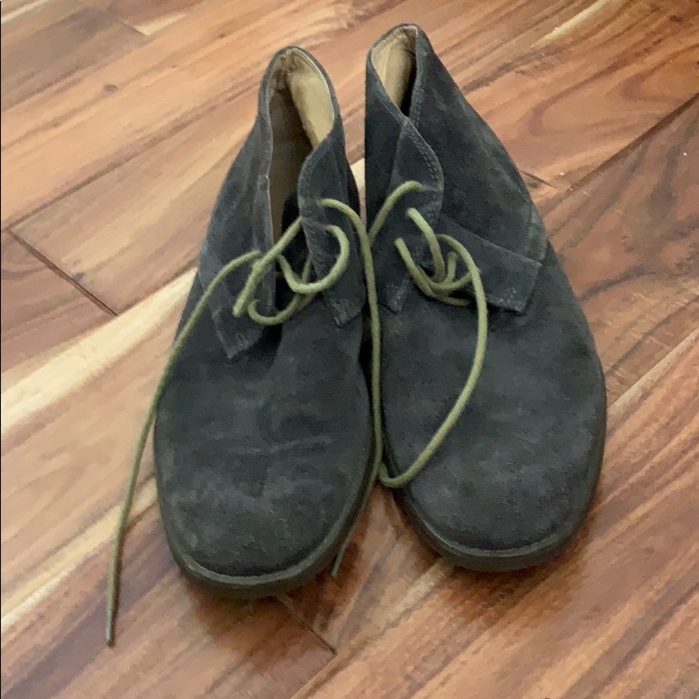 9M Calvin Klein Swede dark grey low cut boots